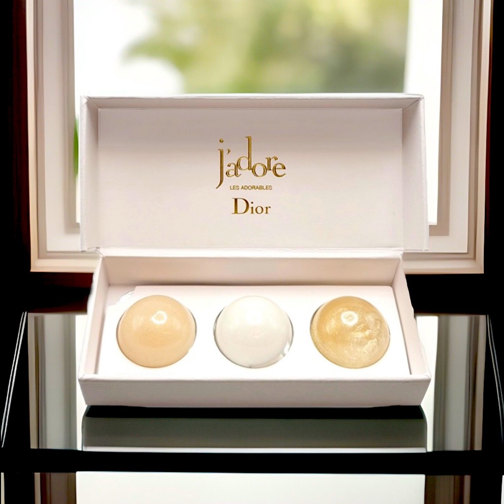 Dior J’adore les adorables Skincare set